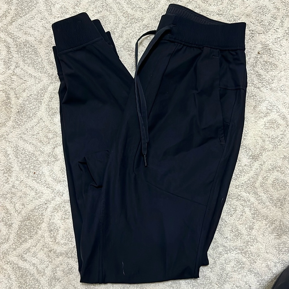 Men’s Lulu Lemon joggers